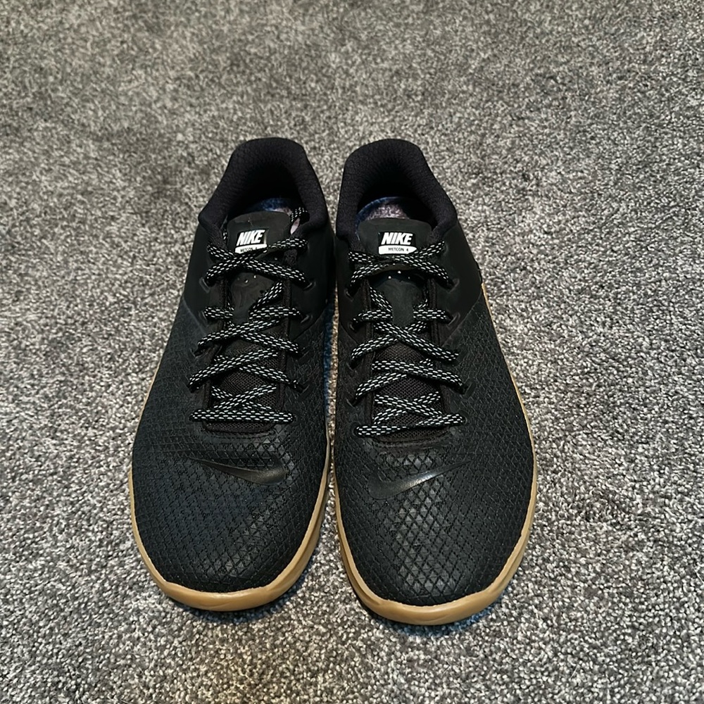 Nike metcon 4 size 9 women’s